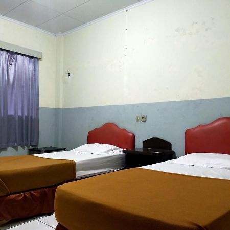 Hotel Nirwana Ternate Redpartner Kültér fotó