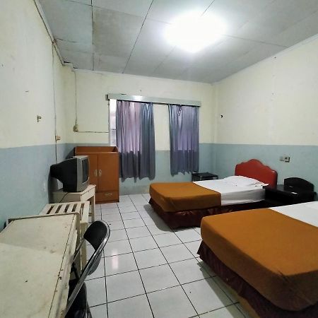 Hotel Nirwana Ternate Redpartner Kültér fotó