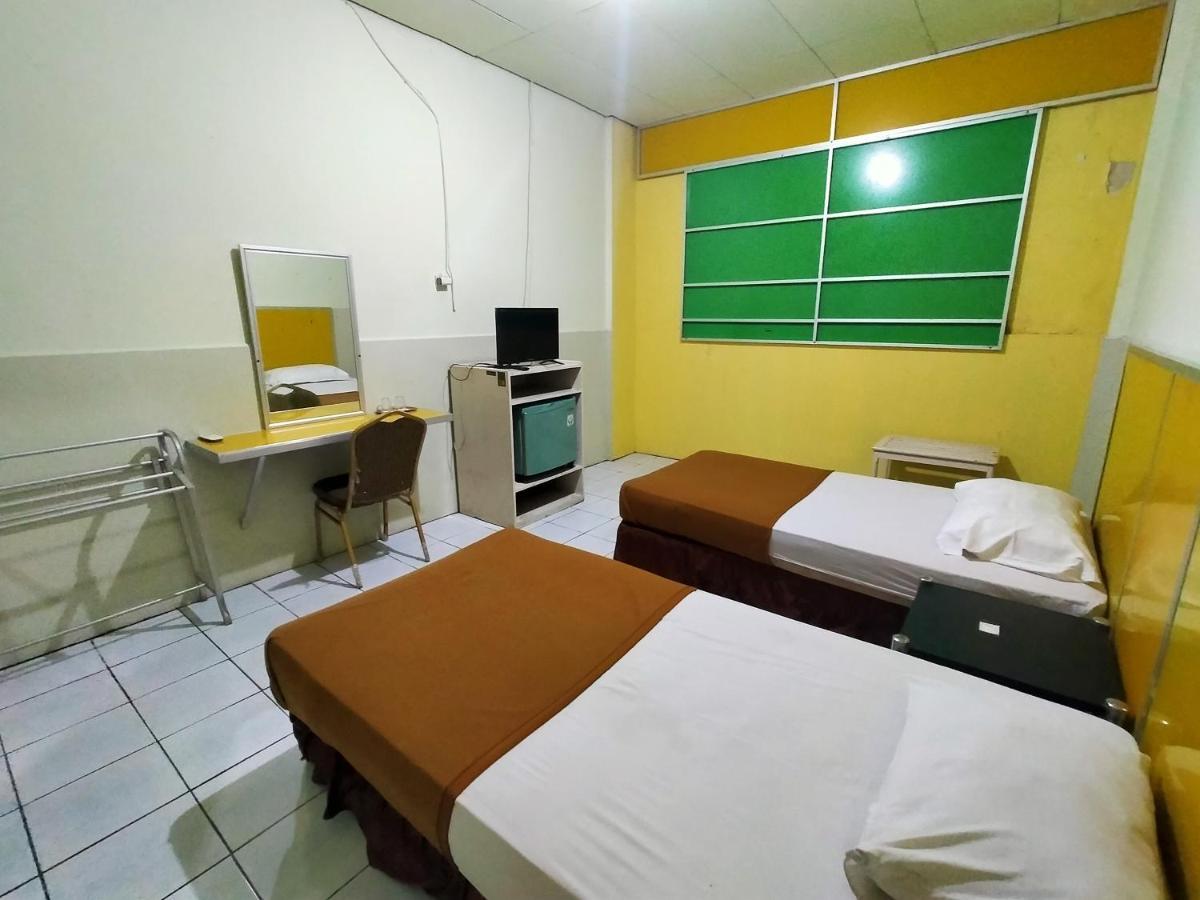Hotel Nirwana Ternate Redpartner Kültér fotó