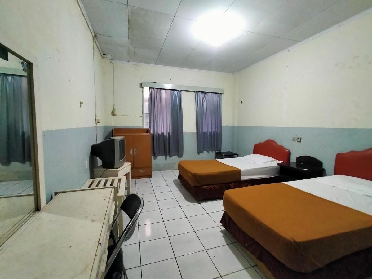 Hotel Nirwana Ternate Redpartner Kültér fotó