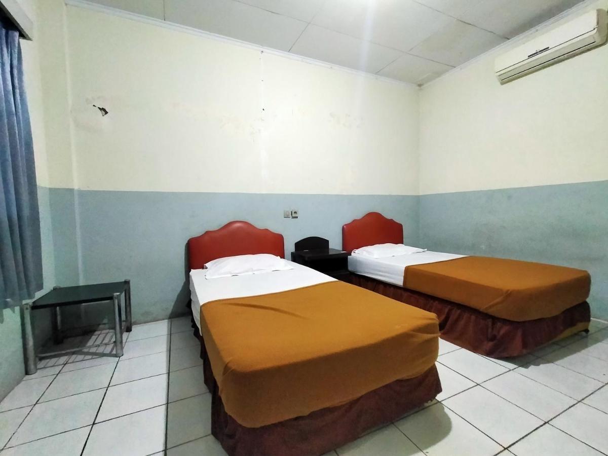 Hotel Nirwana Ternate Redpartner Kültér fotó