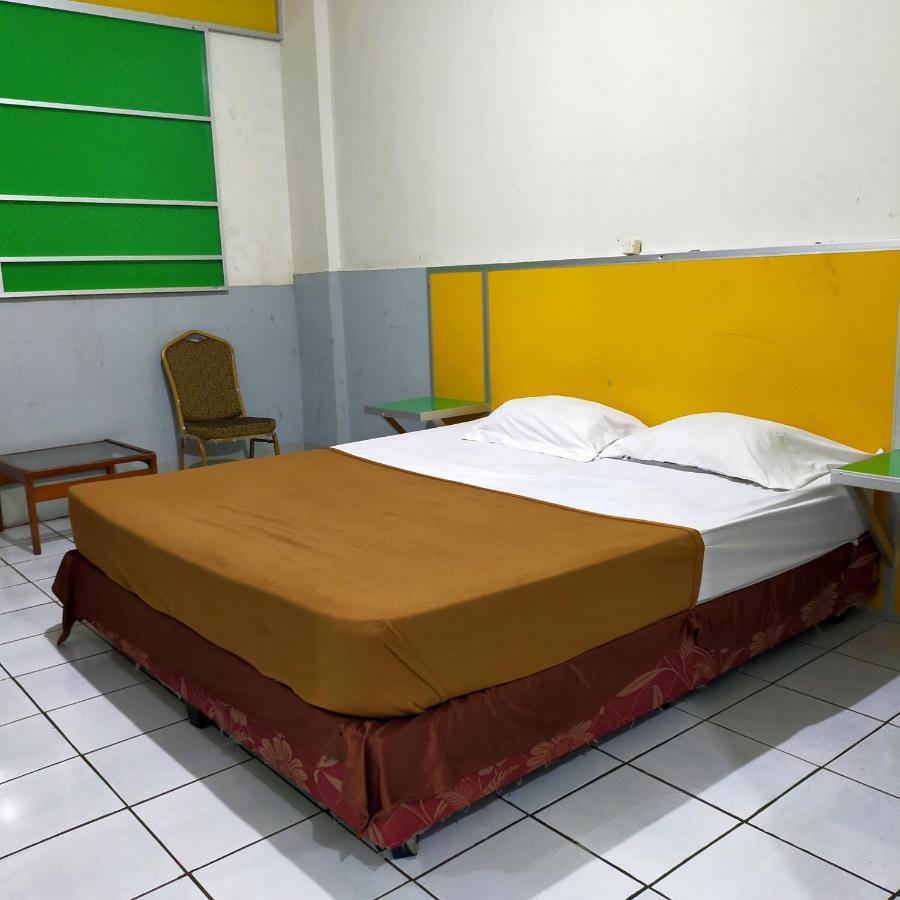 Hotel Nirwana Ternate Redpartner Kültér fotó
