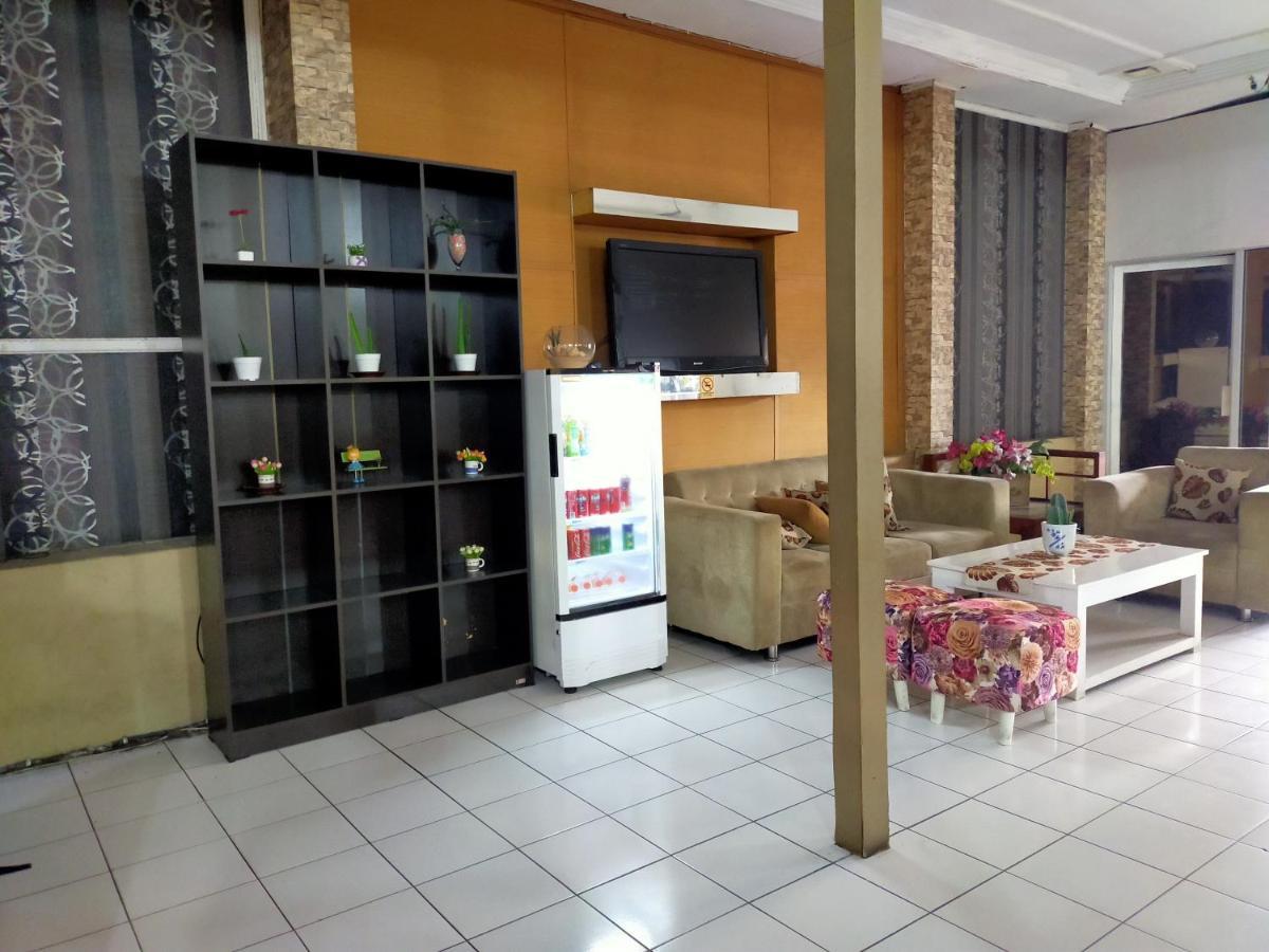 Hotel Nirwana Ternate Redpartner Kültér fotó