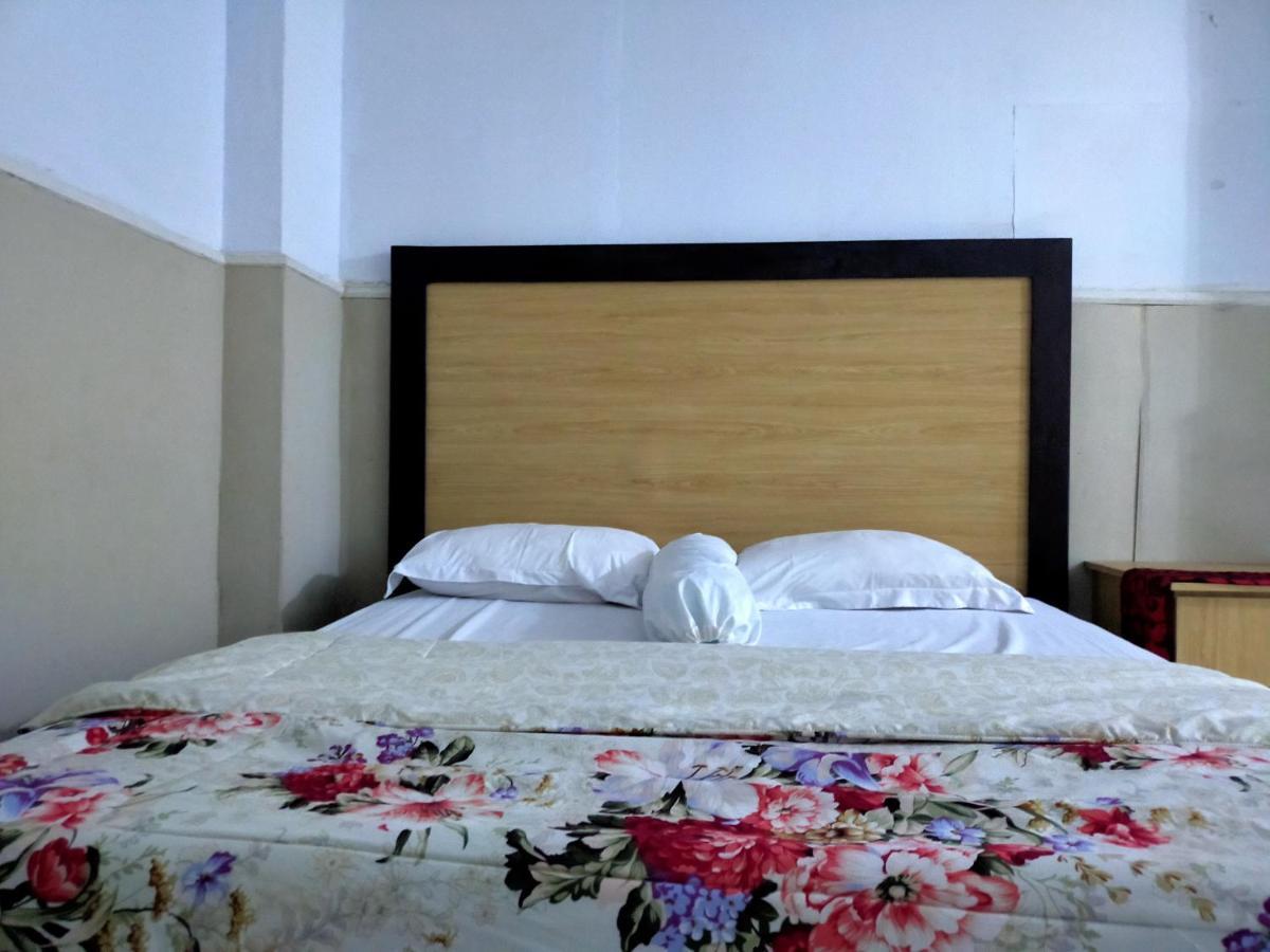 Hotel Nirwana Ternate Redpartner Kültér fotó