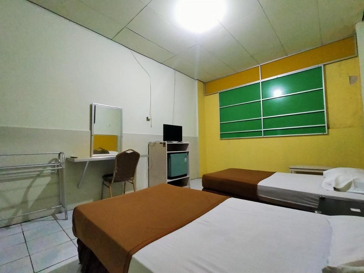 Hotel Nirwana Ternate Redpartner Kültér fotó